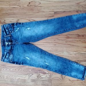 Distressed crop jeans